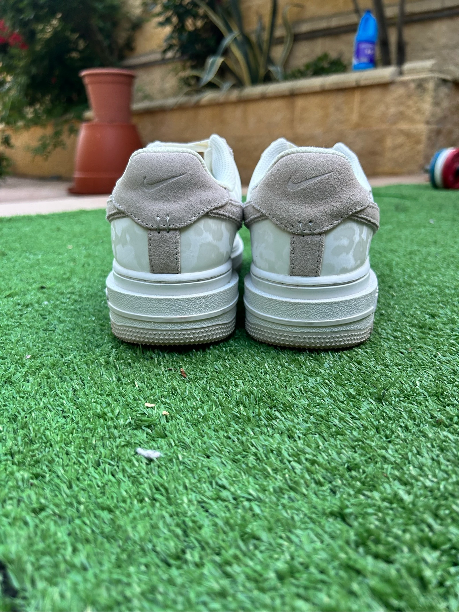 Nike Air Force 1 Triple White Size 40 – photo 8